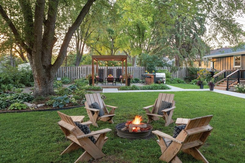 Fire Pits And Outdoor Fireplaces