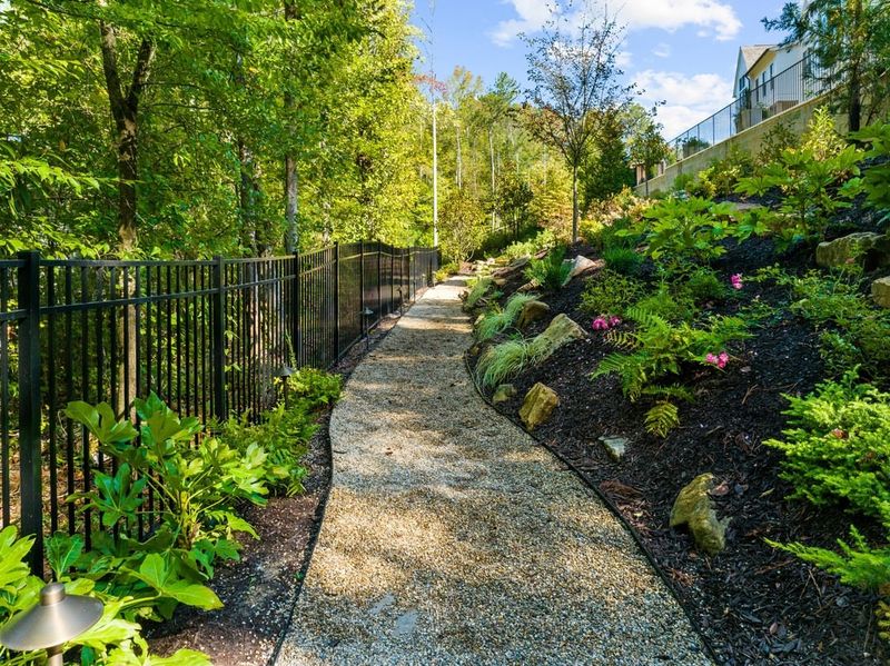 Mulch Garden Trail