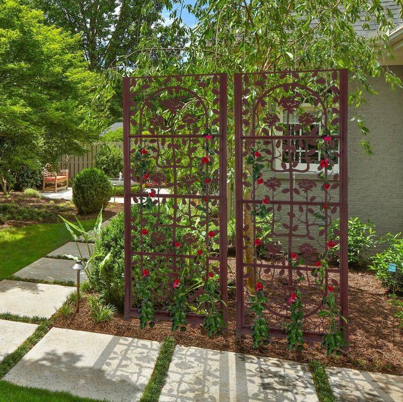 Freestanding Trellises For Flexible Garden Layouts