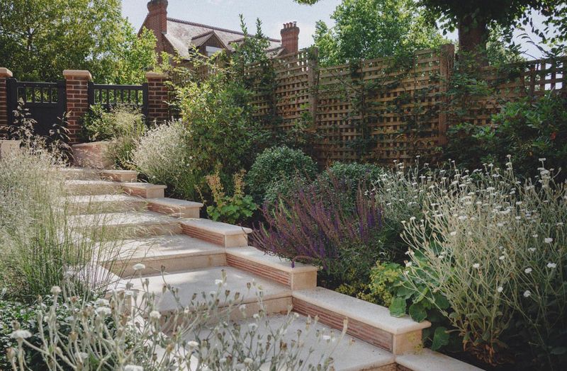 Adds Year-Round Curb Appeal