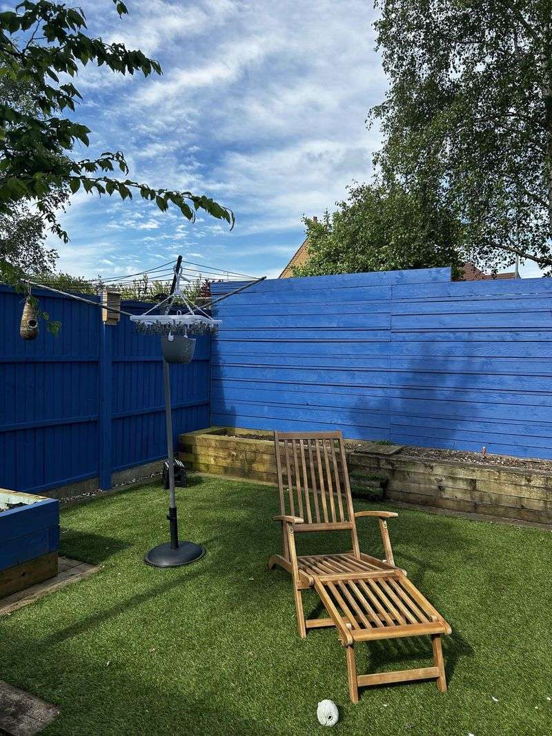 Colorful Painted Fences and Bold Exterior Colors