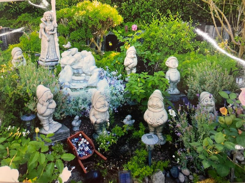 Yard Art And Decorative Statues