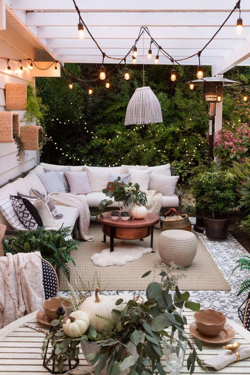 Add Cozy Seating Layers For Cool February Evenings