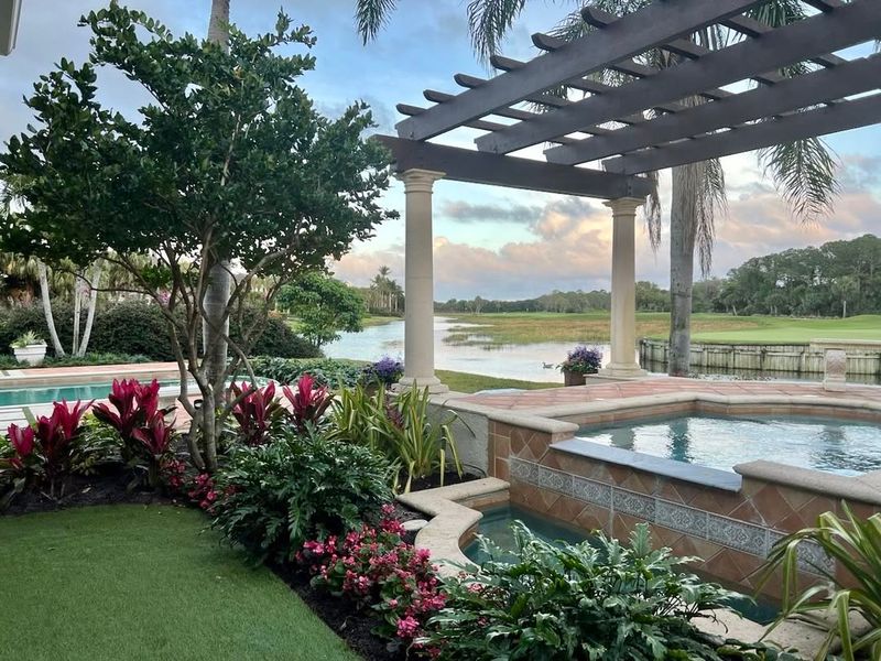 Why Florida Backyards Need Better Shade