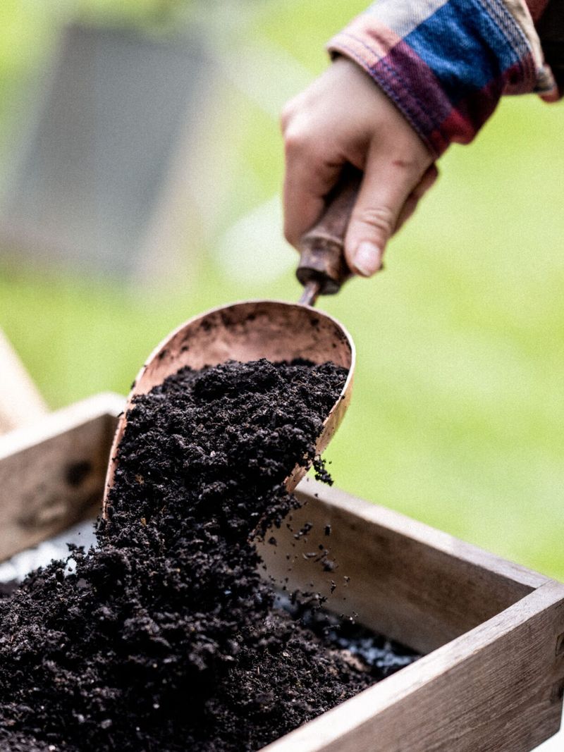 Raised Bed Soil Scoop