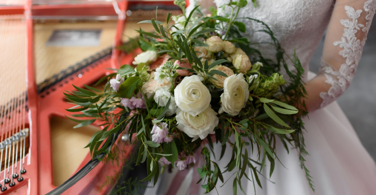 wedding rustic bouquet in the hands of the bride