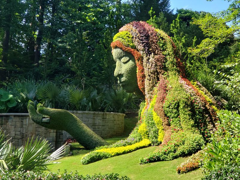 Atlanta Botanical Garden Brings Art To Life With Living Sculptures