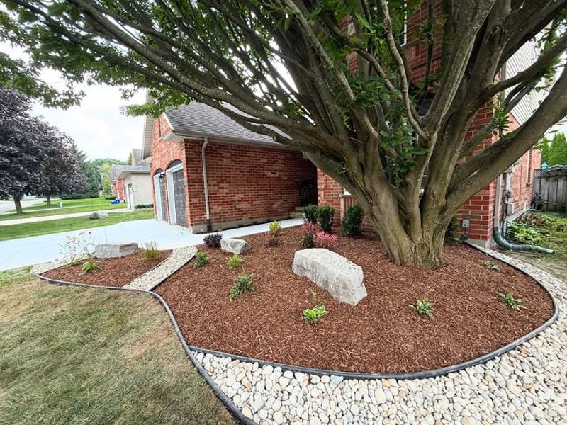 Mulch And Rock Beds For Effortless Beauty