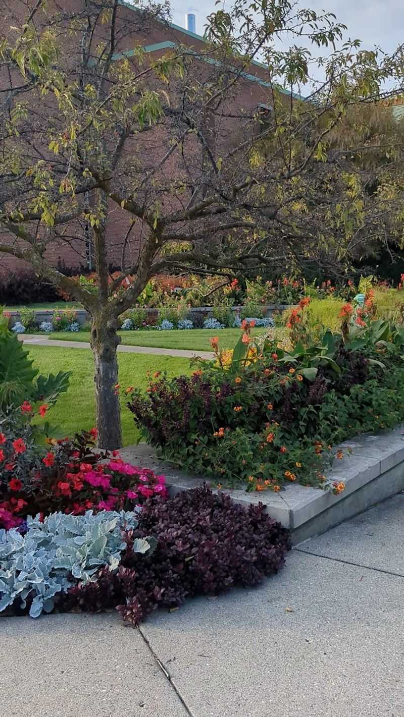 Seasonal Displays That Change Throughout The Year