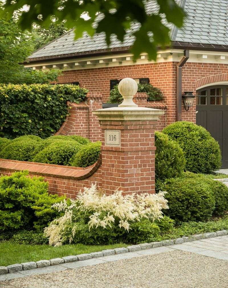 Naturally Creates A Clean Welcoming Entry