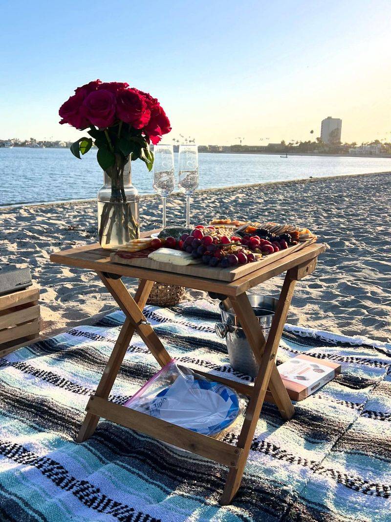 Romantic Table Settings Make Dining Special