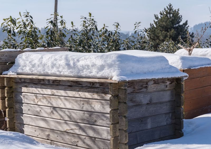 When You Should Leave Snow On Garden Beds?