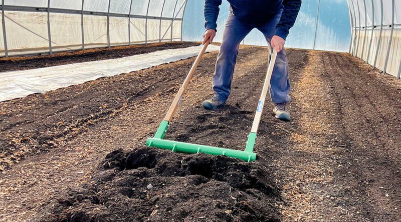 Open The Surface Without Heavy Digging