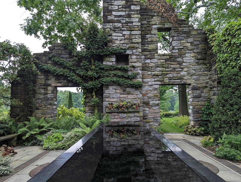 Intimate, Peaceful Atmosphere