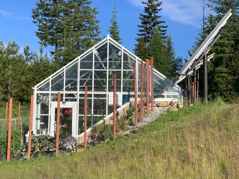 Transparent Roofing Allows Passive Solar Heating