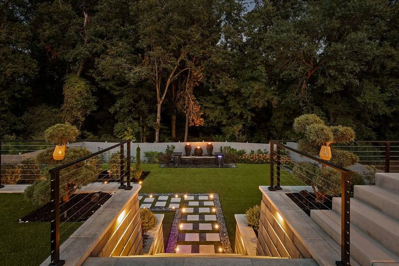 Layered Outdoor Lighting Makes Evenings Feel More Inviting
