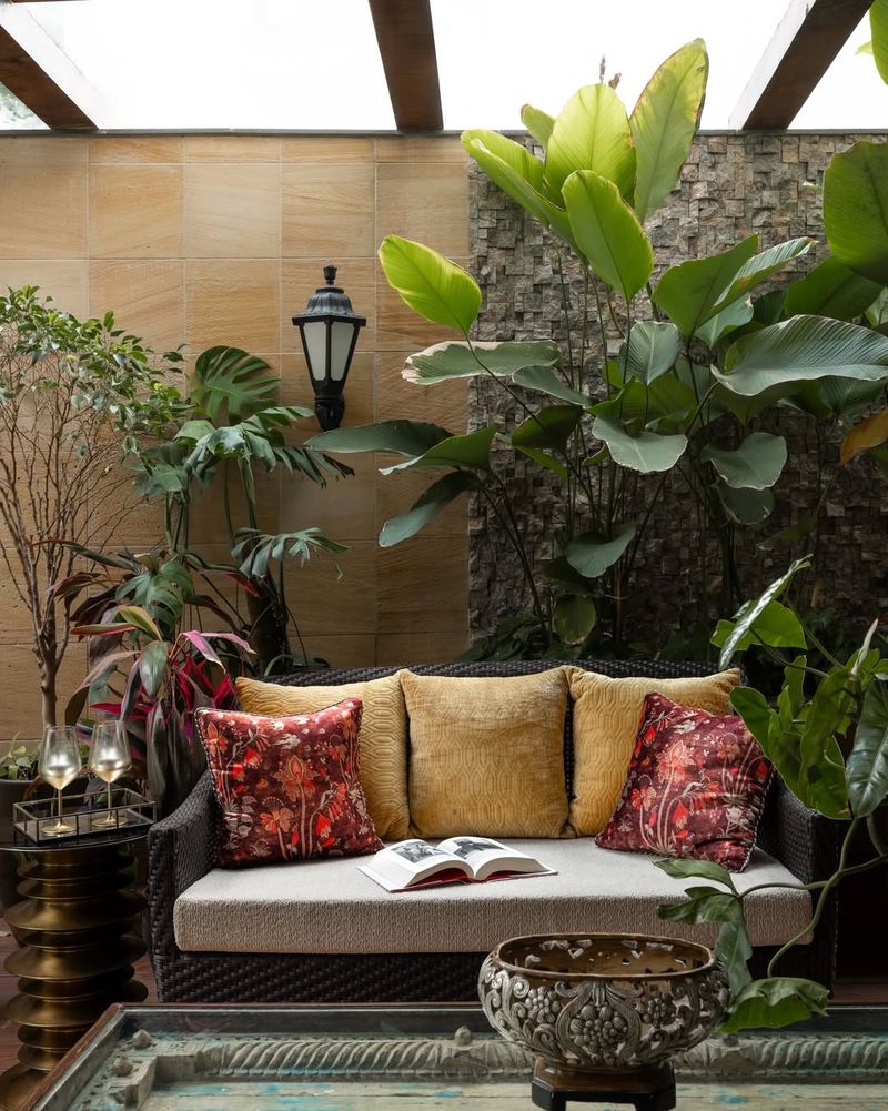 Tropical Lounge Corner