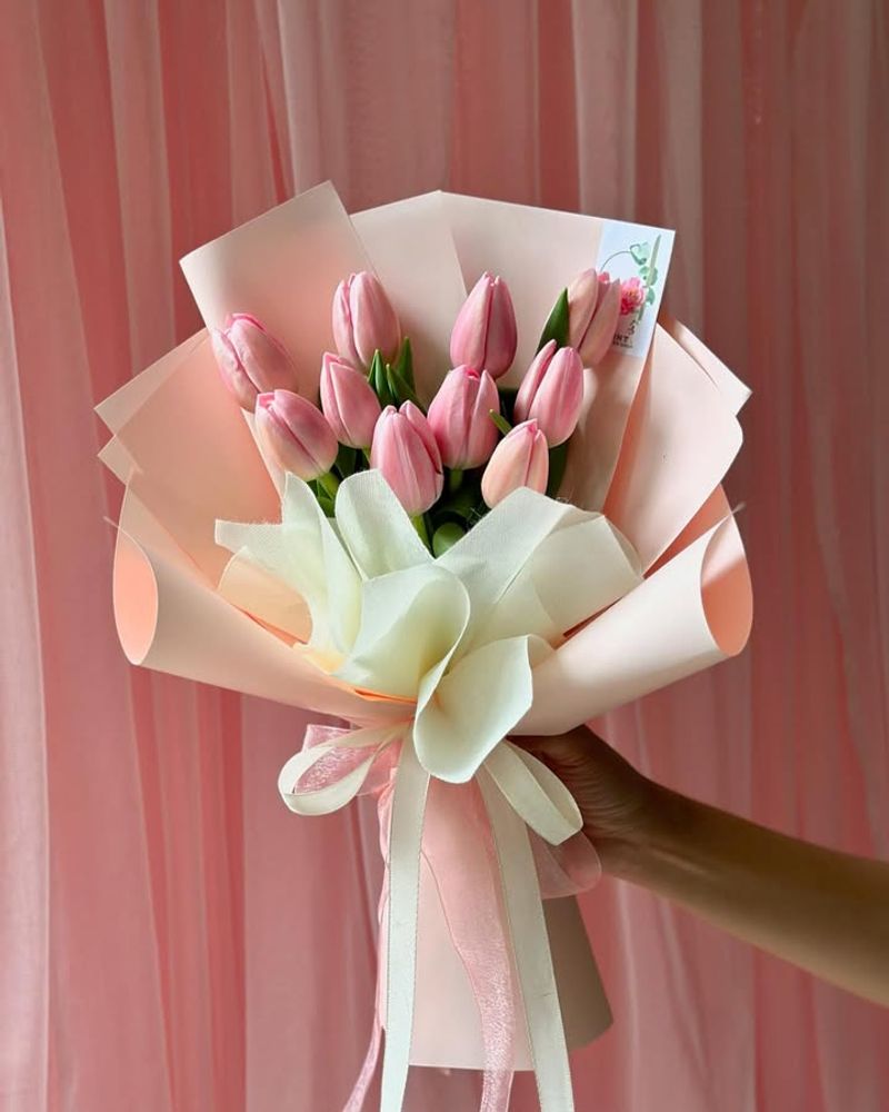 Tulip Brings Classic Spring Color And Elegance