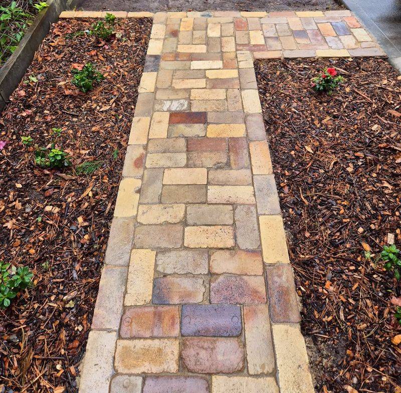 Reclaimed Brick Edging Adds Character And Charm