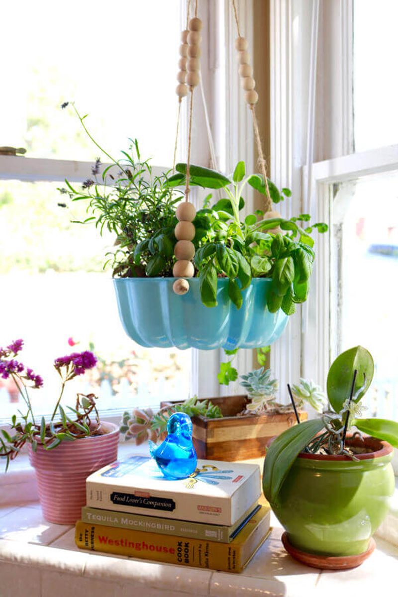 Bundt Pans With A Fun Retro Twist