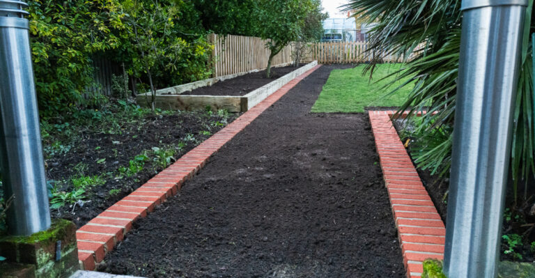 9 DIY Garden Edging Projects Florida Gardeners Can Make Without Much Effort
