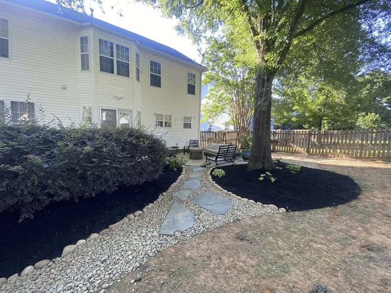 Lay Gravel Strips Between Lawn And Beds