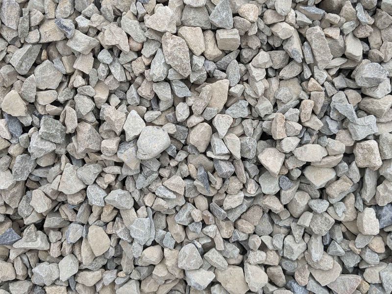 Choose Crushed Stone To Limit Weed Growth