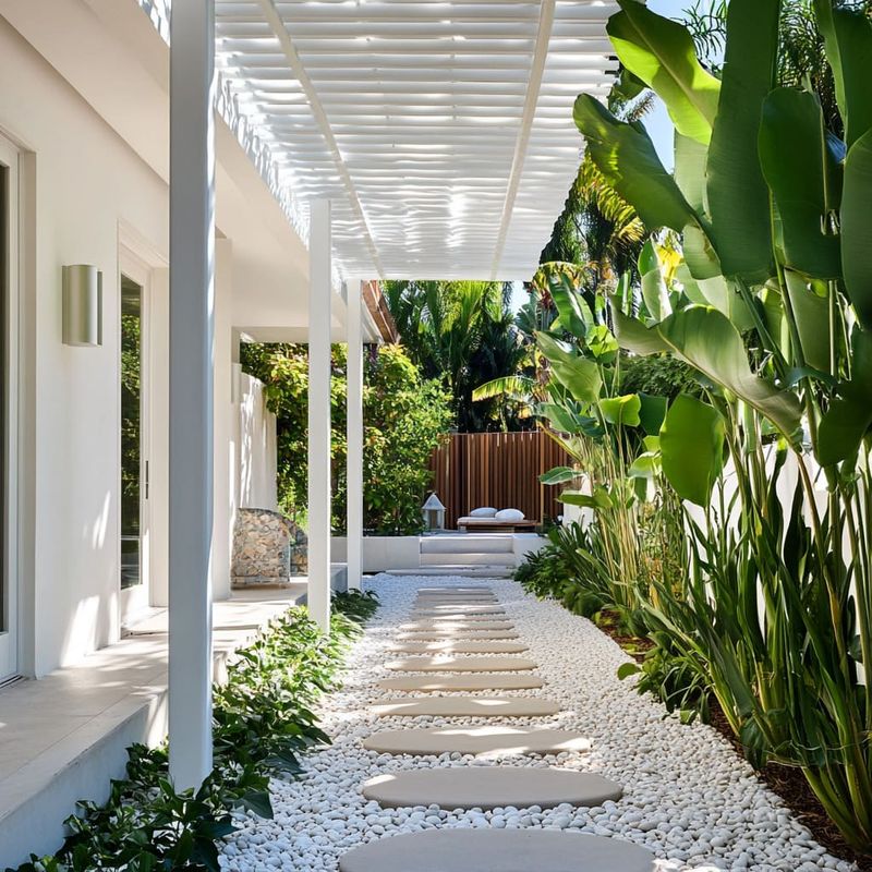 Design A Yard That Feels Tropical, Not Overgrown