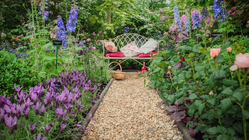 Gravel Gardening Is Reaching More Yards