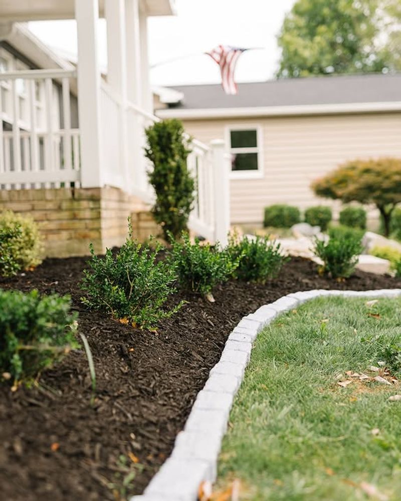 Keep Edges Clean For A Neat And Finished Front Yard