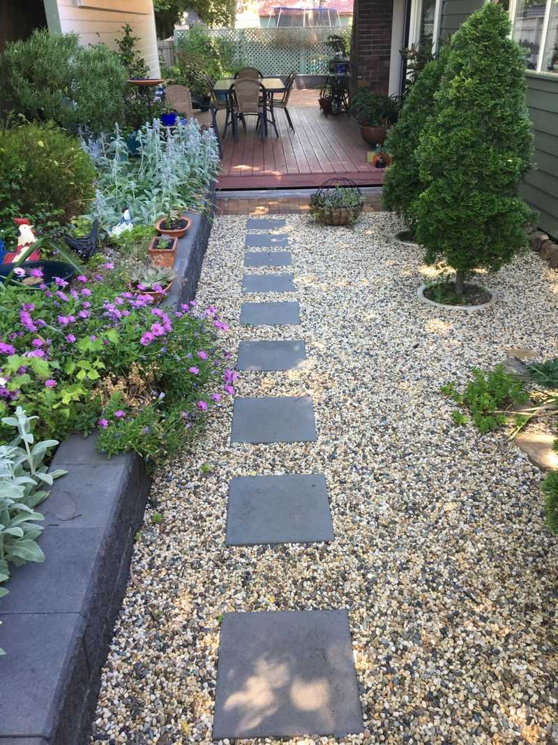 Make The Gravel Layer Deep Enough To Block Light