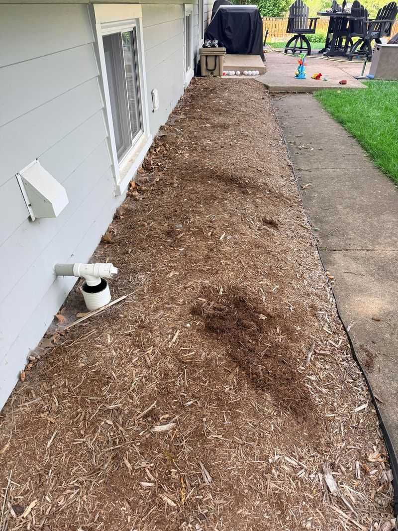 Dry Mulch Can Blow Against Walls And Rooflines Dry Mulch Can Blow Against Walls And Rooflines