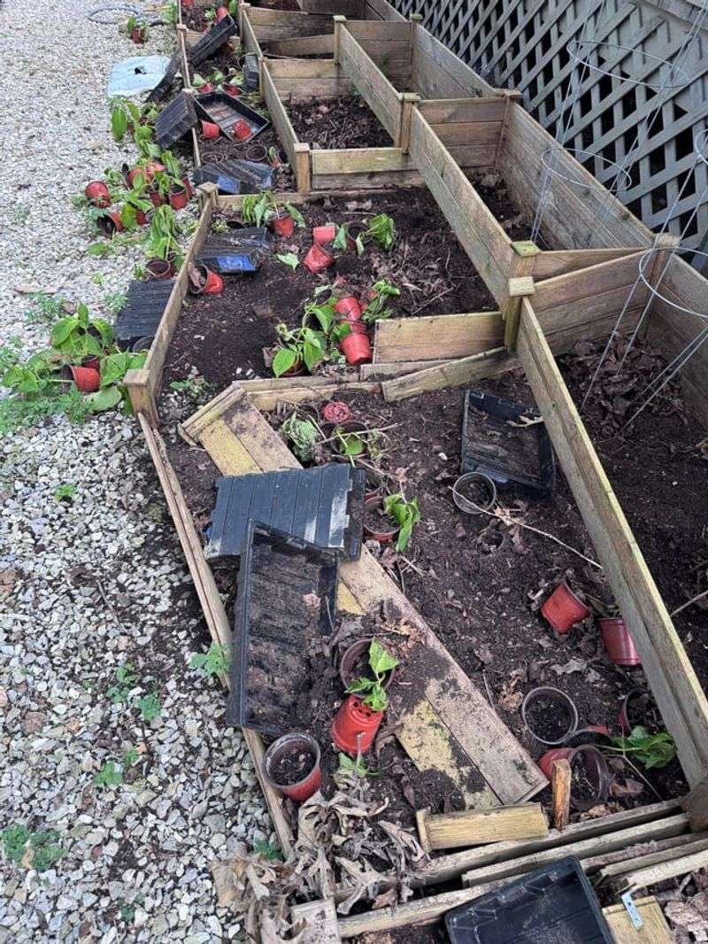 Fence Trouble Spots With A Buried Bottom Edge