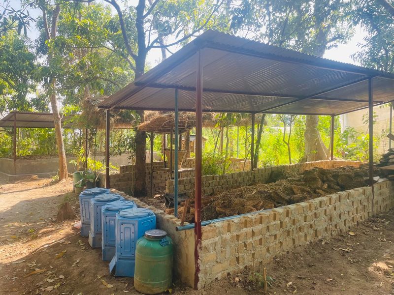 It Works Best Alongside Outdoor Composting It Works Best Alongside Outdoor Composting