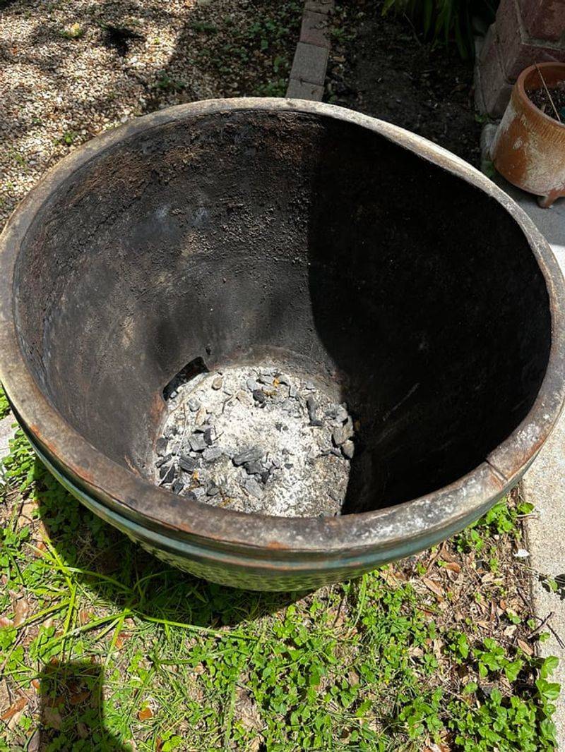 Make Sure The Pot Or Bed Drains Well