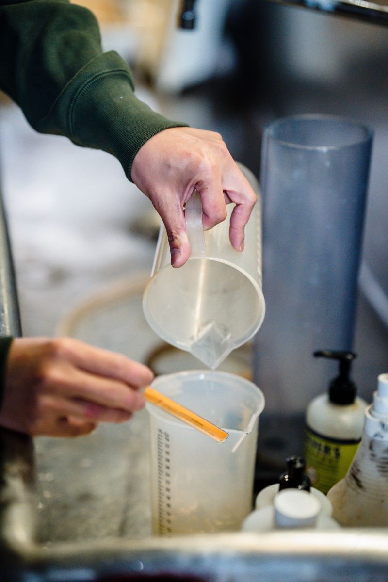 Mixing Nectar At The Wrong Sugar-To-Water Ratio Mixing Nectar At The Wrong Sugar-To-Water Ratio