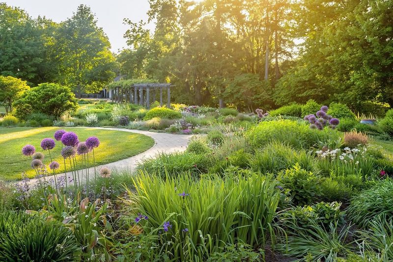 Noerenberg Memorial Gardens, Wayzata Noerenberg Memorial Gardens, Wayzata