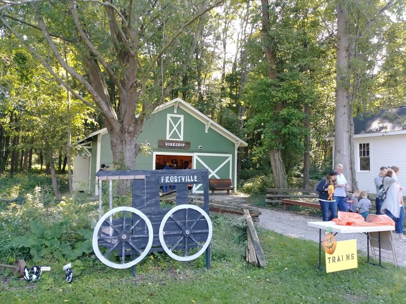 Shop Frostville Farmers Market For Nodding Onion Gardens Shop Frostville Farmers Market For Nodding Onion Gardens