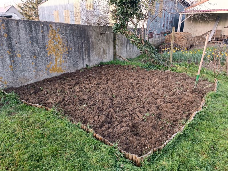 Smart Watering And Mulch Let Clay's Natural Strengths Do Most Of The Work For You Smart Watering And Mulch Let Clay's Natural Strengths Do Most Of The Work For You
