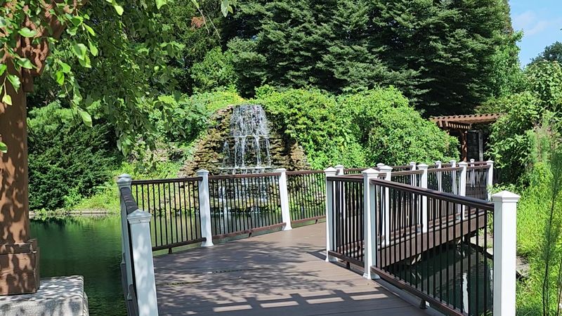 Tour Spring Grove Cemetery And Arboretum In Cincinnati