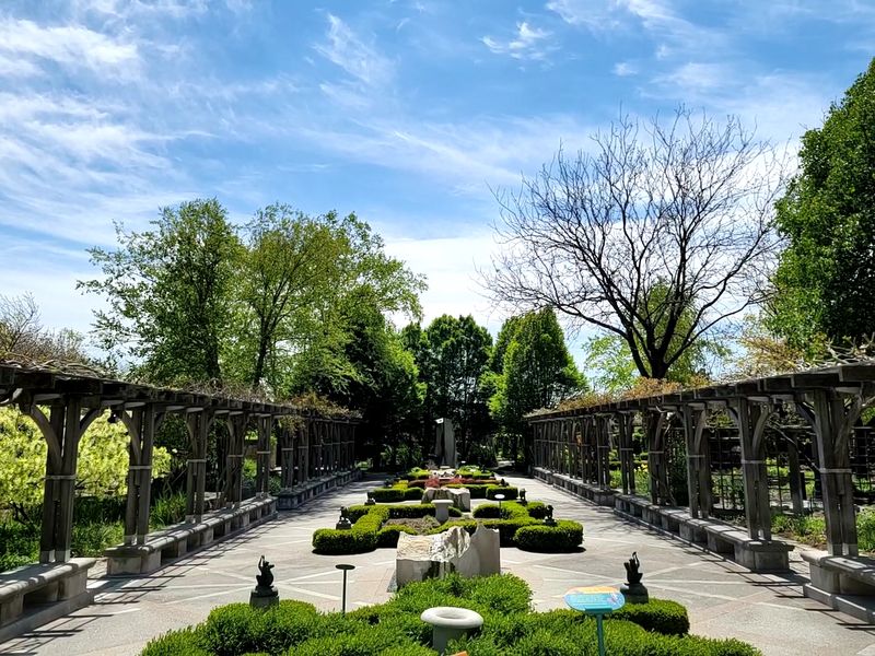 White River Gardens, Indianapolis White River Gardens, Indianapolis