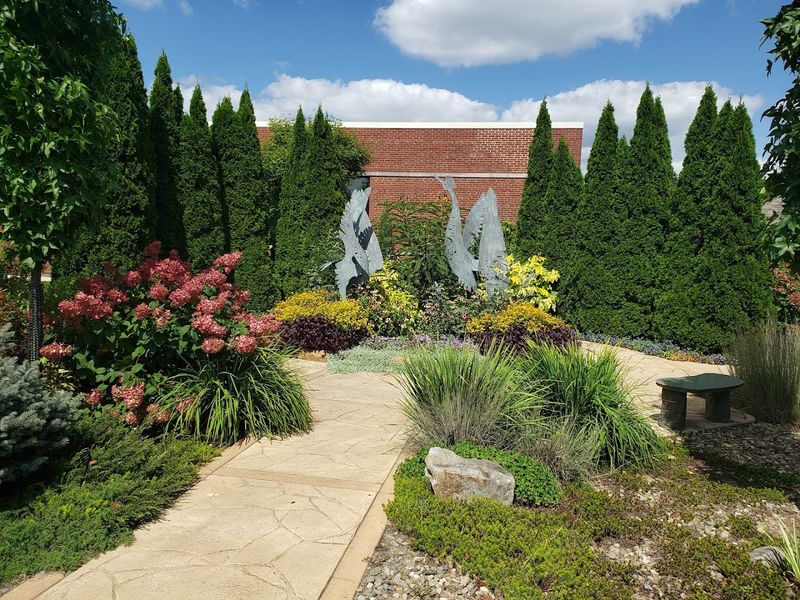 Wooster's Secrest Arboretum Offers A More Relaxed Rose Viewing Experience