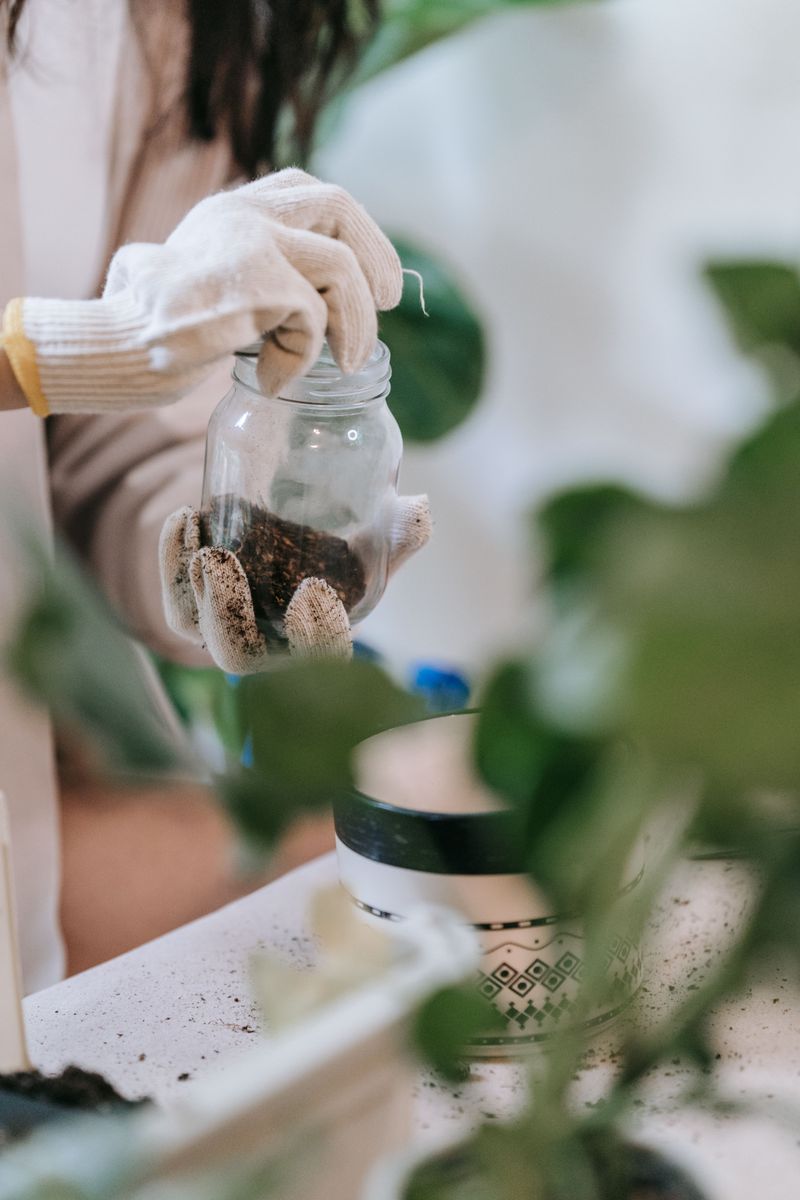Add Water-Retaining Crystals To The Potting Mix