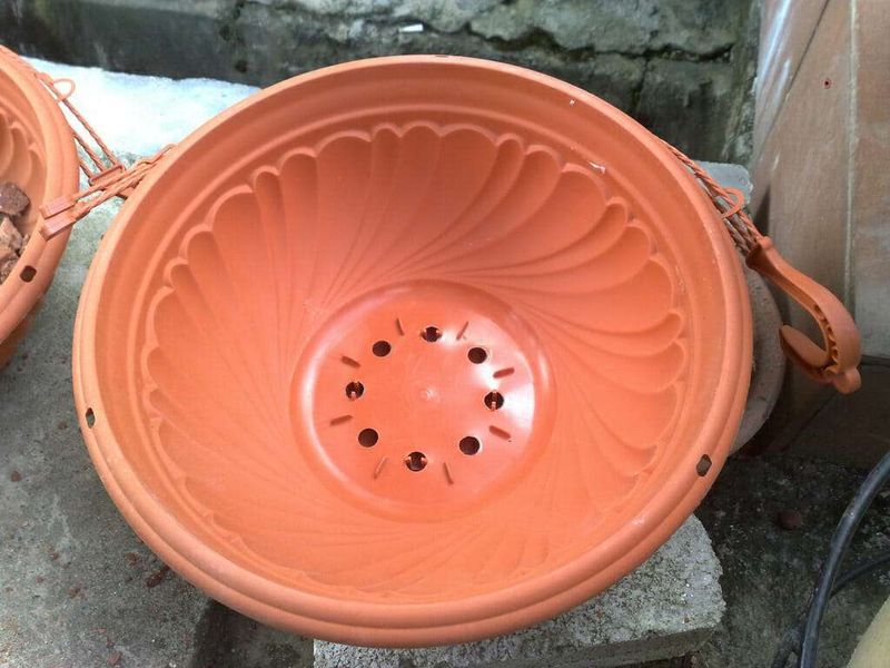 Correct Poor Drainage In Beds And Containers