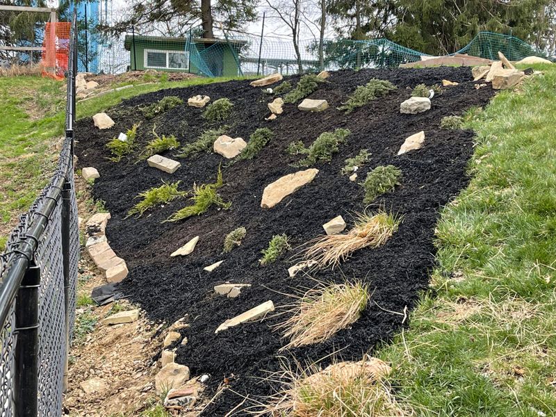 Keep Mulch From Floating Away