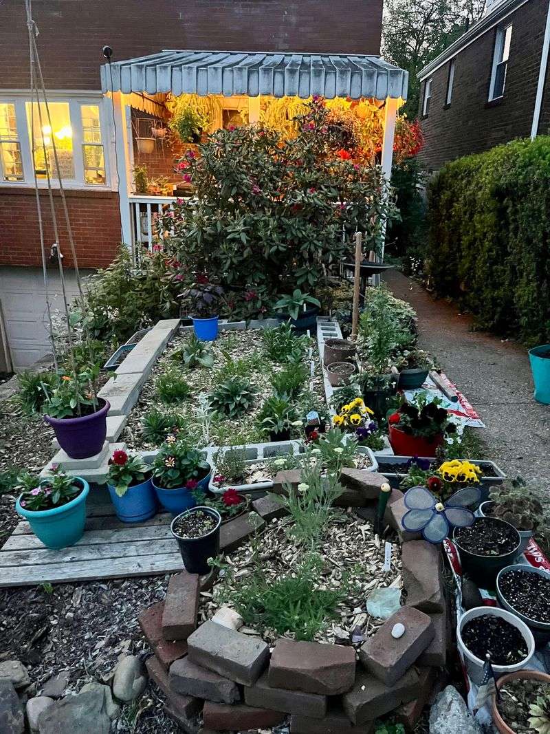 Leaving Clutter Beside The House