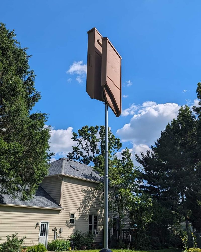Place the House Along a Safe Flight Route