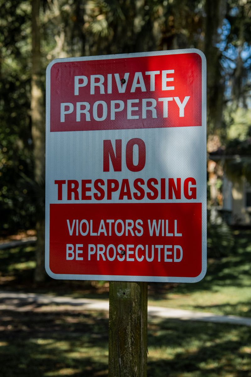 Prevents Accidental Trespassing