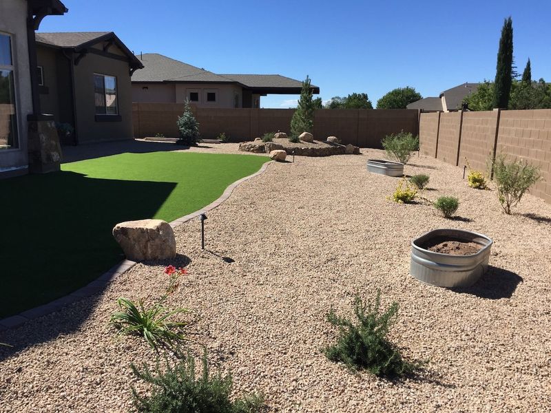 Break Up Plantings With Gravel Or Hardscape Break Up Plantings With Gravel Or Hardscape