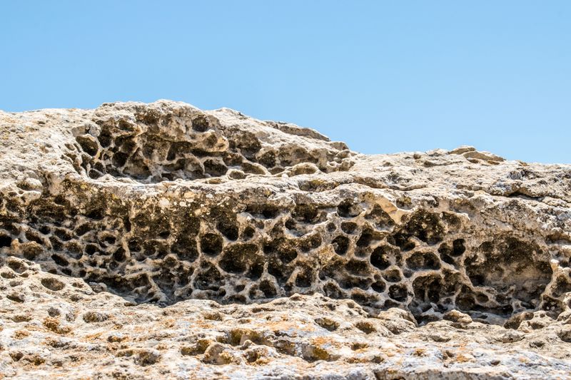 Dry Pockets Form Unevenly Across Karst Terrain Dry Pockets Form Unevenly Across Karst Terrain